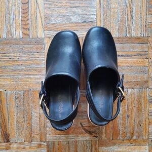Charlotte Stone Bonnie Clogs US Size 9